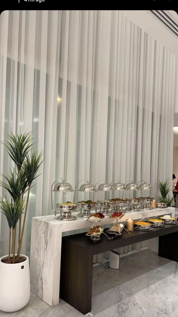 طاولات مدخل