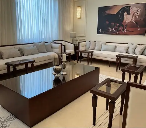 طقم طاولات ارجل خشب على زجاج (6+1) 