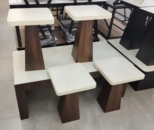 طقم طاولات خشب لونين (4+1) )